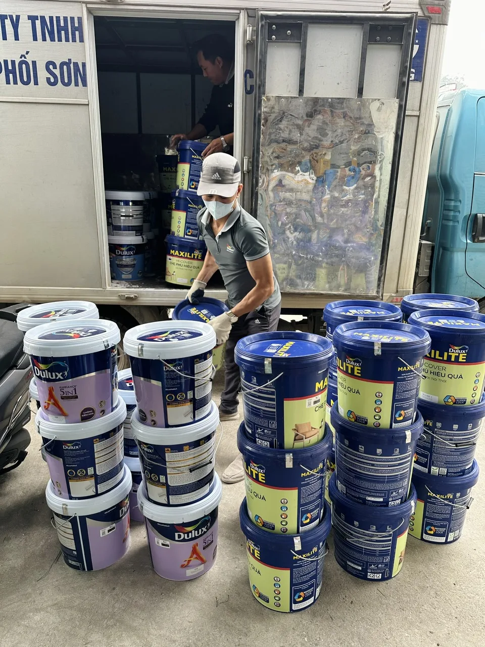 Cửa hàng sơn Dulux Tịnh Anh