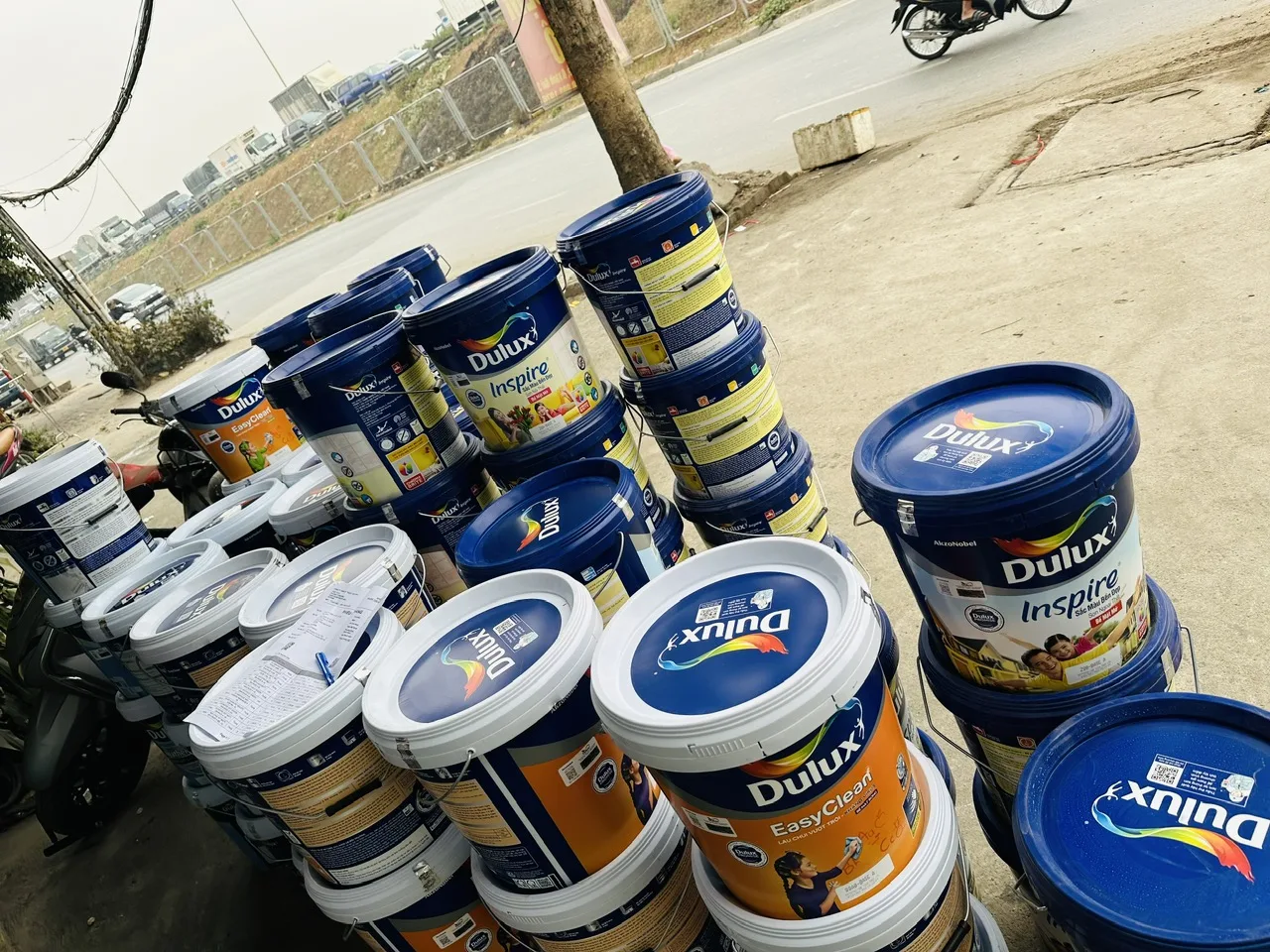 Cửa hàng sơn Dulux Tại Hà Nội