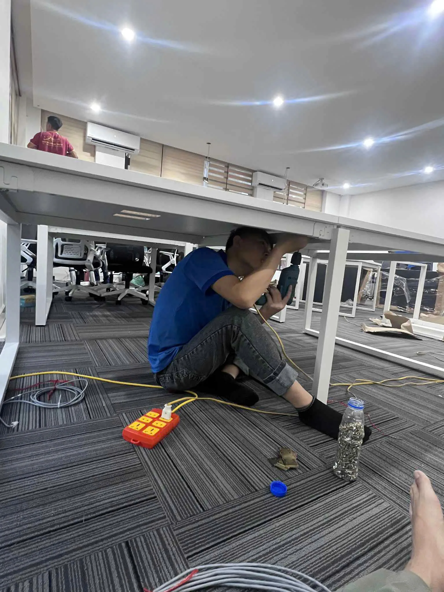 thi công lắp đặt nội thất văn phòng 