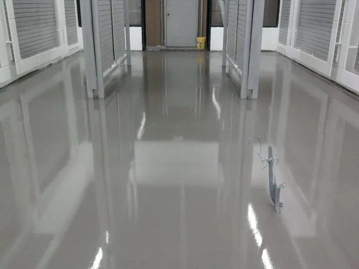 Thi công sơn nền Epoxy nhà xưởng bảo vệ và nâng cấp sàn