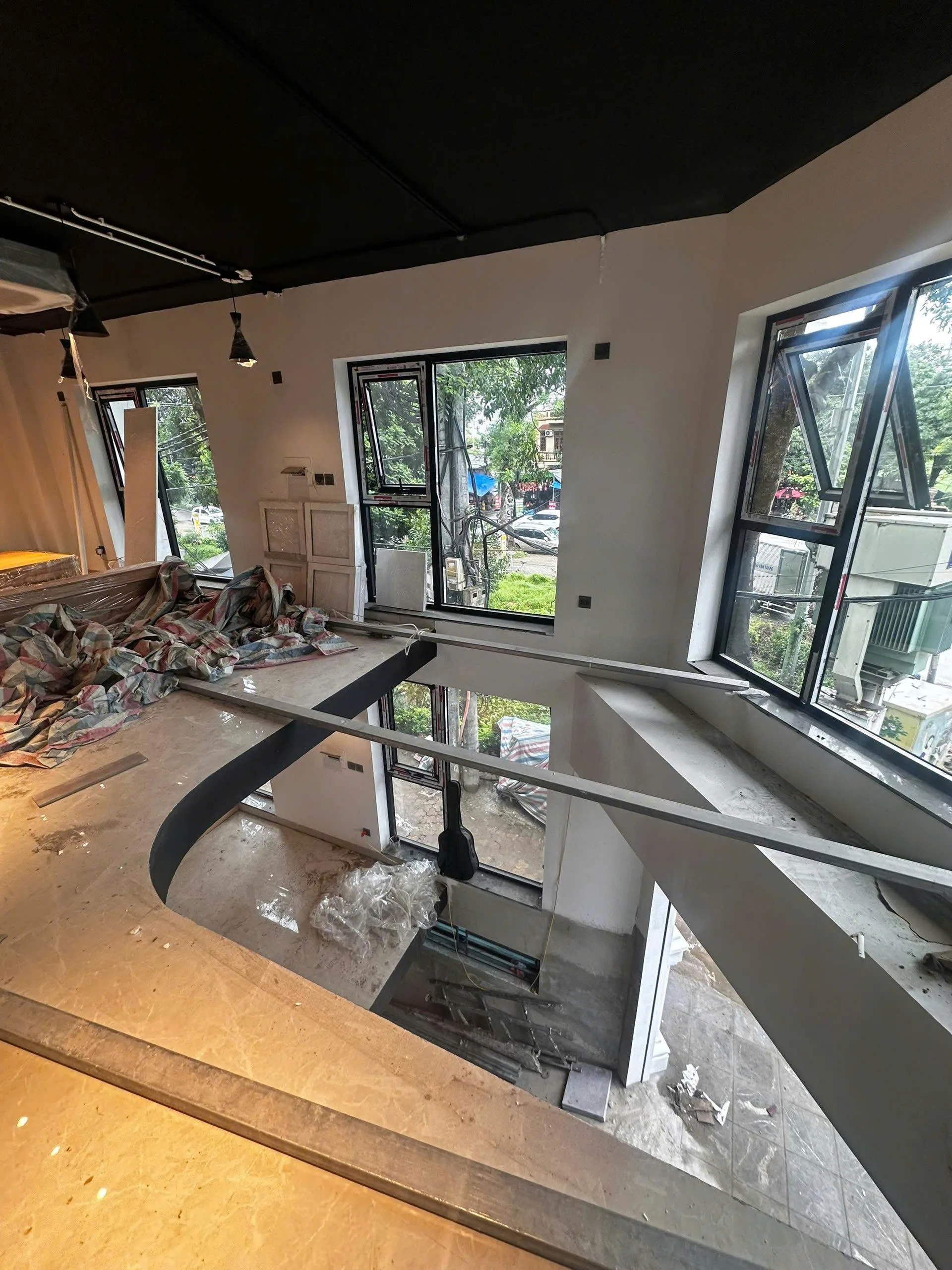 Lắp đặt nội thất quán Cafe - Bí quyết tạo không gian tối đa