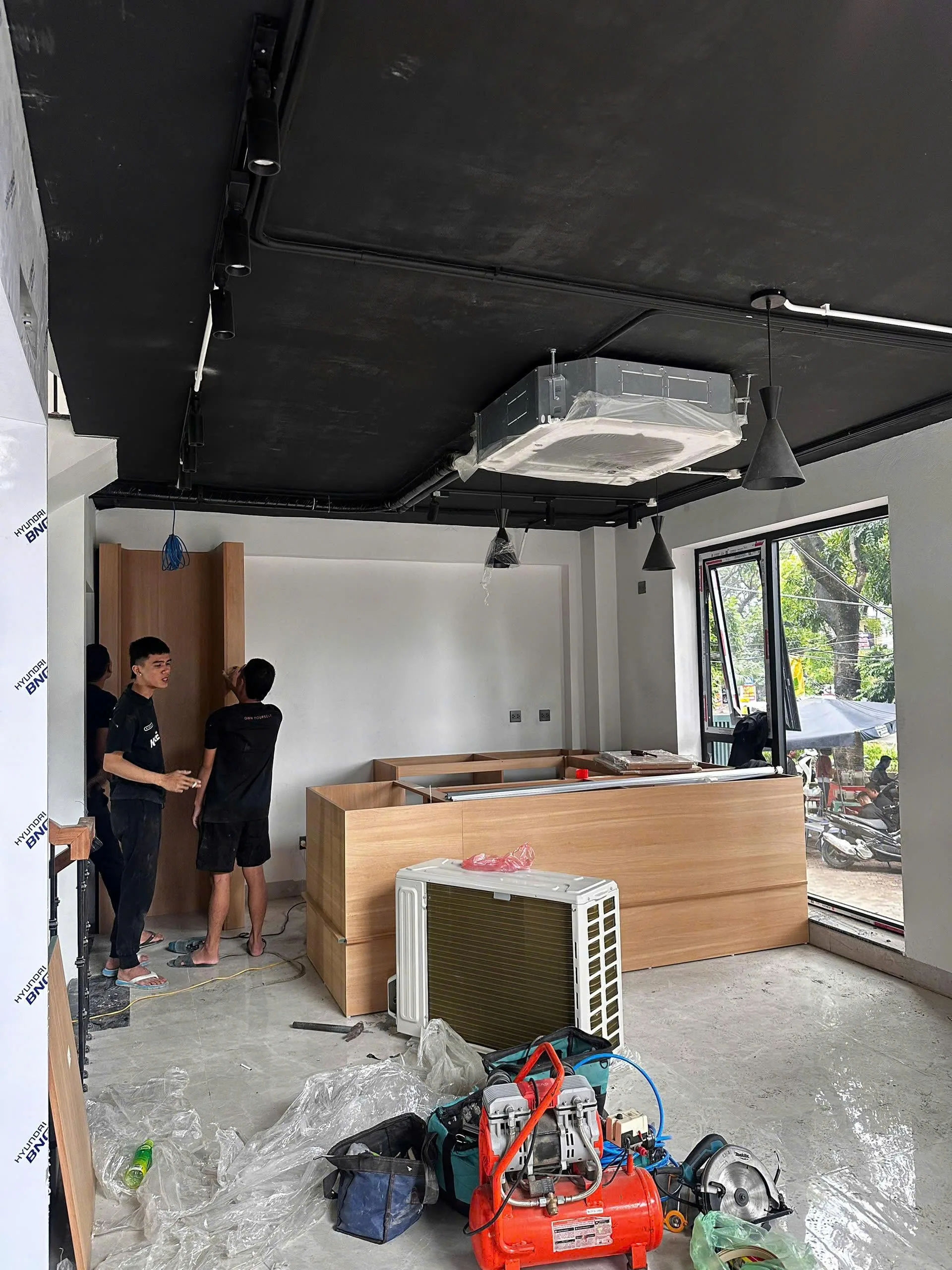 Thi công gỗ nội thất quán Cafe - Nghệ thuật tạo nên không gian