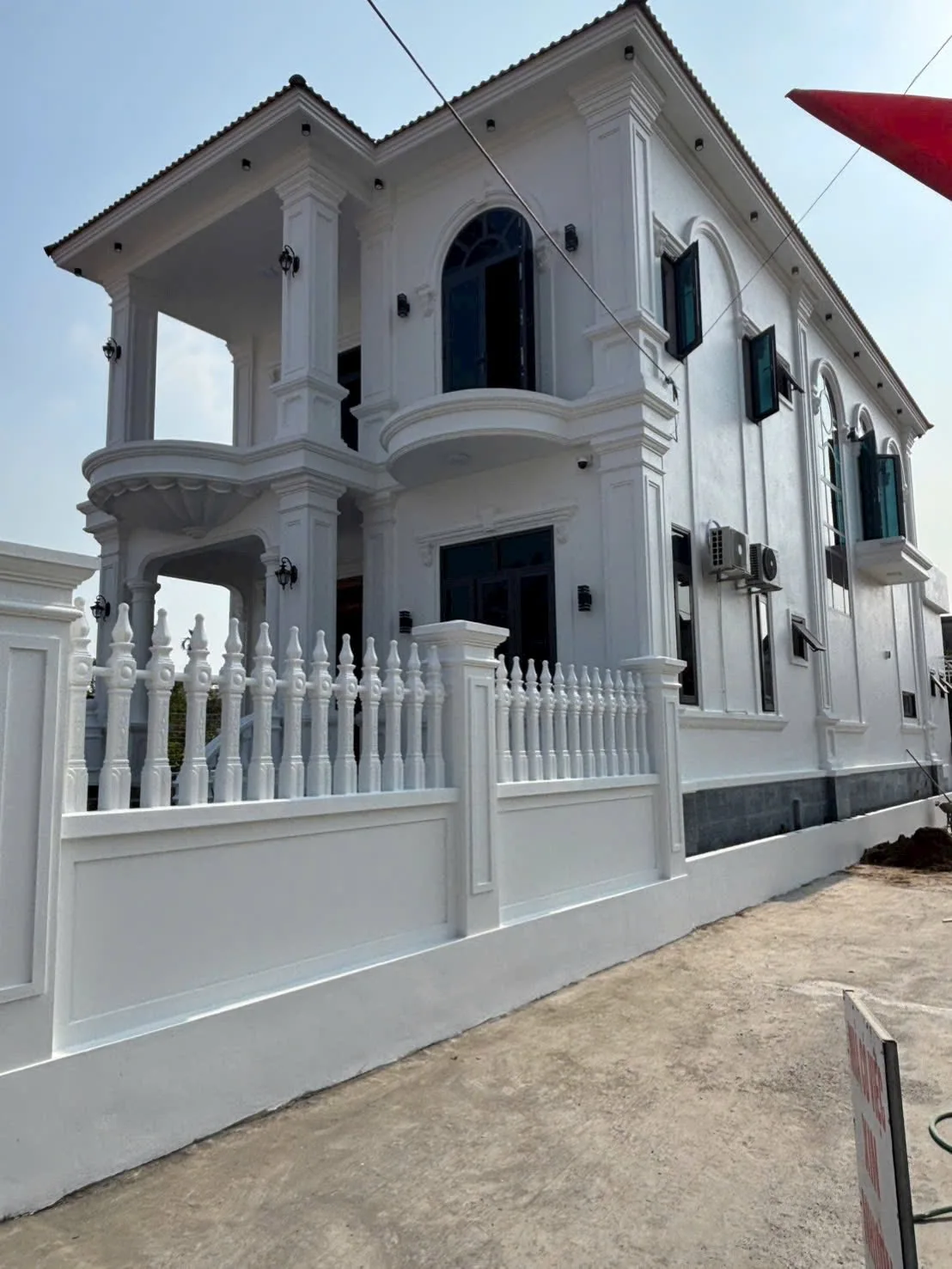 Thi công lớp sơn lót 