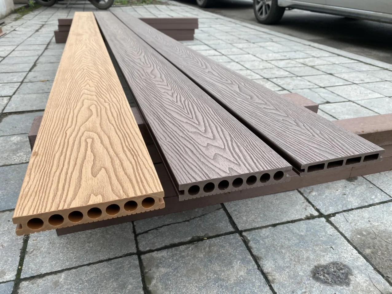 Ưu Điểm Của Sàn Ngoài Trời